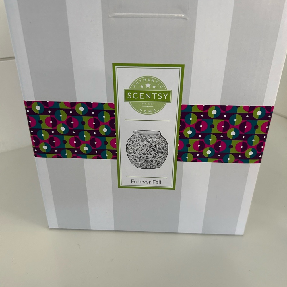 Scentsy Forever Fall Wax Warmer NIB